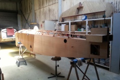 Le fuselage en cours d'assemblage